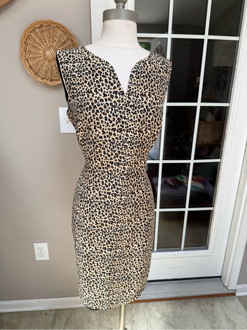 Vintage Robbie Bee Petite 100% Silk Leopard Print Sheath Dress Cheetah 10P